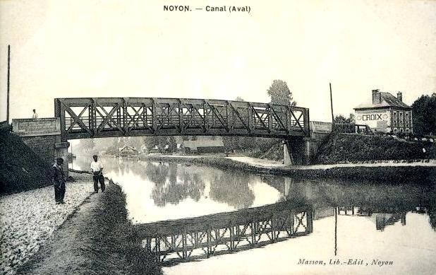 Noyon oise cpa pont et canal