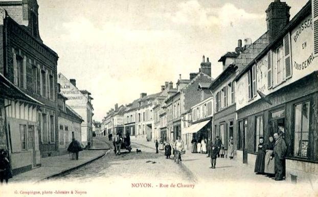 Noyon oise cpa rue de chauny