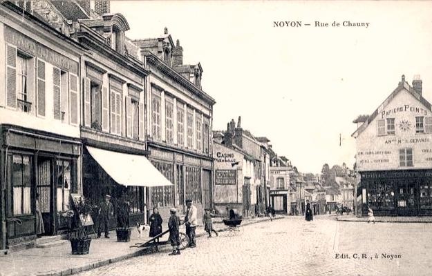 Noyon oise cpa rue de chauny