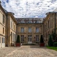 Noyon oise hotel arnette de la charlonny