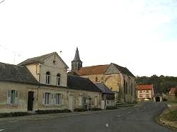 Oeuilly (Aisne) mairie, église Saint Rémi