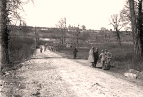 Pargnan (Aisne) CPA la piste entre Oeuilly et Pargnan