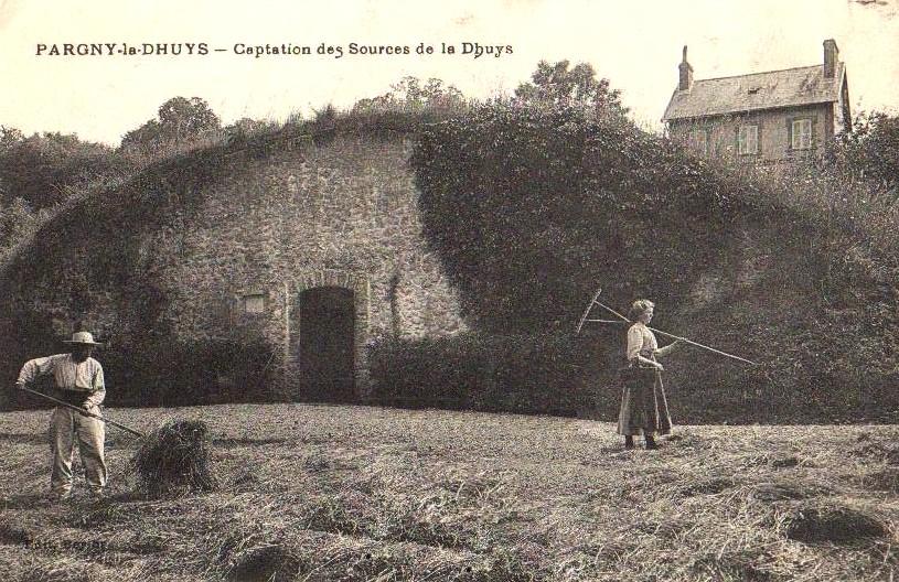 Pargny-la-Dhuys (Aisne) CPA captation des sources les foins