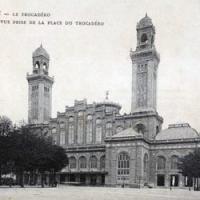 La place du Trocadéro, cpa