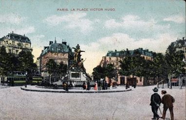 La place Victor Hugo, cpa