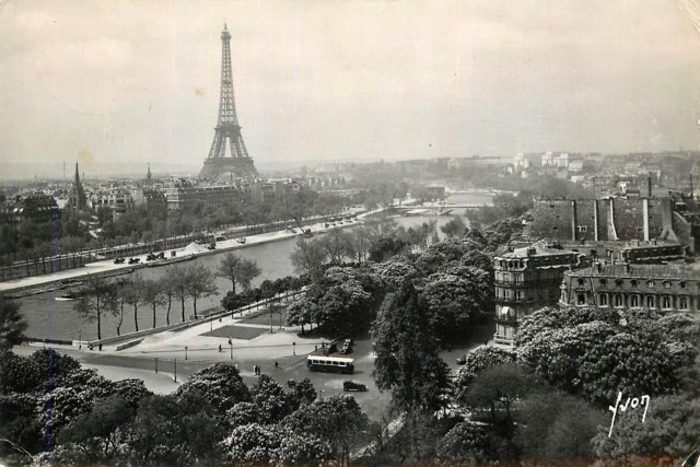 La Tour Eiffel, cpa
