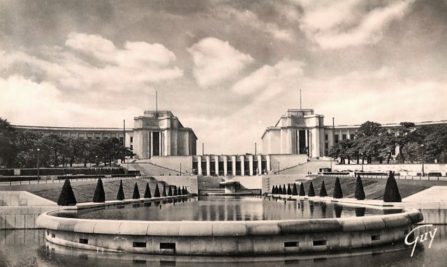 Le Palais de Chaillot, cpa
