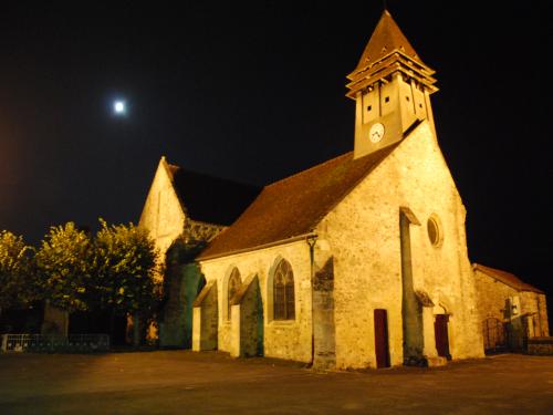 Passy-sur-Marne (Aisne) église Saint-Eloi de nuit