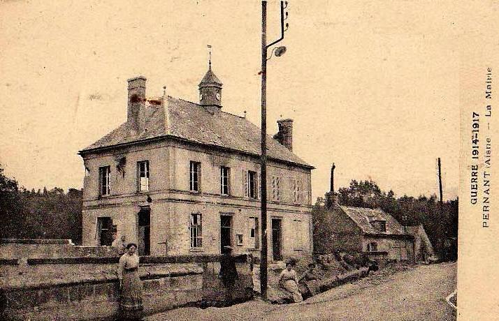Pernant (Aisne) CPA La mairie 1914-1918