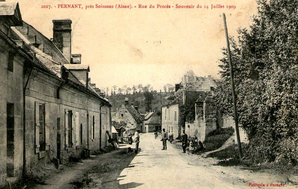 Pernant (Aisne) CPA La rue du Procès en 1909