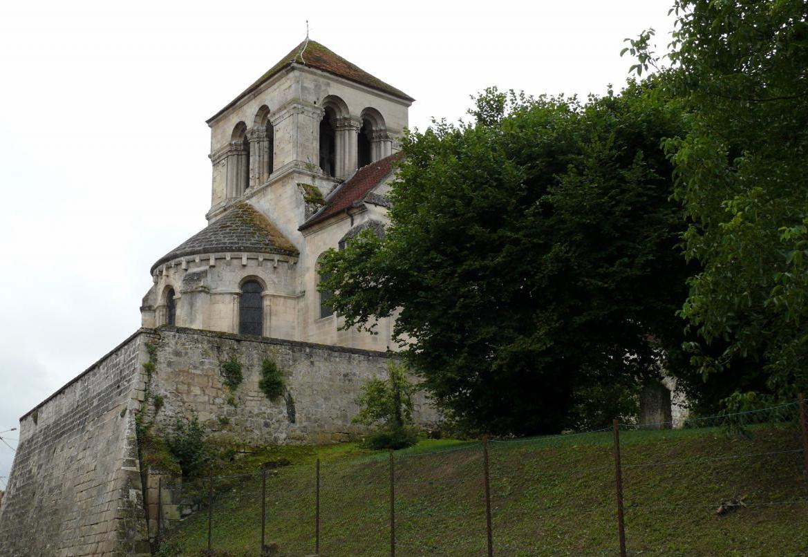 Pernant (Aisne) L'église Saint-Léger