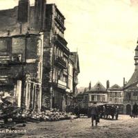 Peronne somme 1914 1918 la place du marche cpa