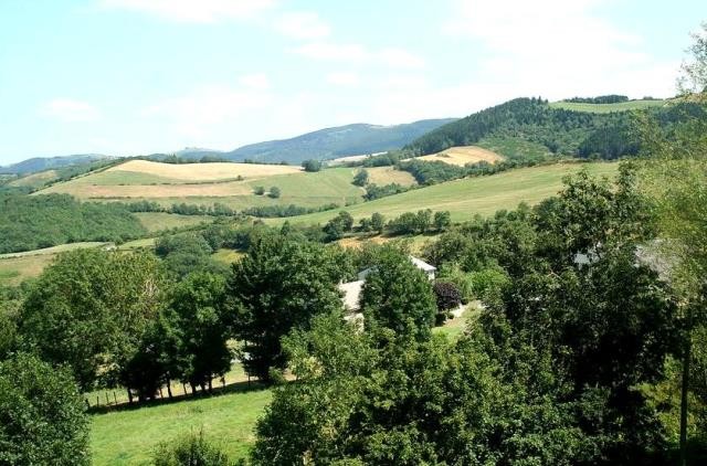 Peux et couffouleux aveyron le merdelou vue de mounes prohencoux