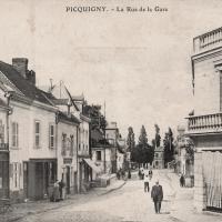 Picquigny somme la rue de la gare cpa