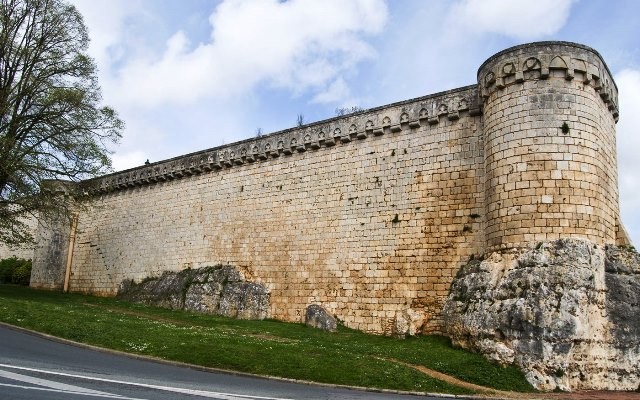 Poitiers vienne l enceinte