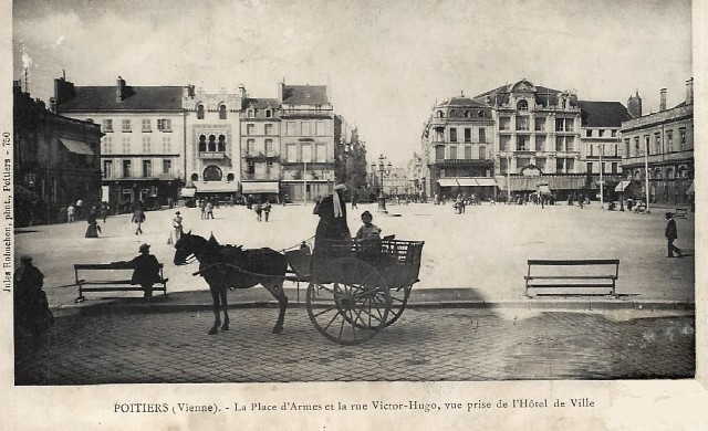 Poitiers vienne la place d armes cpa