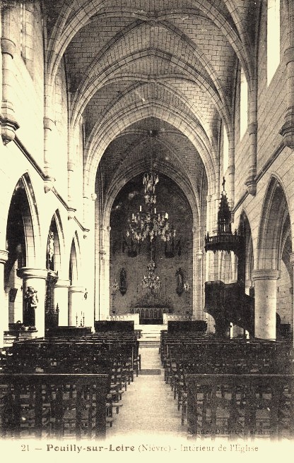 Pouilly-sur-Loire (Nièvre) L'église Saint Pierre CPA