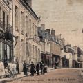 La grande rue et la mairie CPA