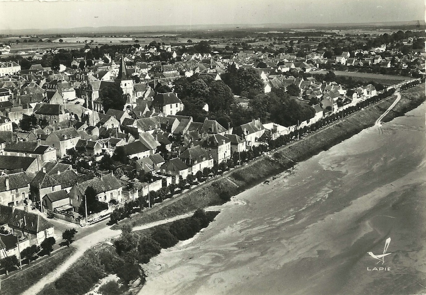 Pouilly-sur-Loire (Nièvre) Vue aérienne CPA