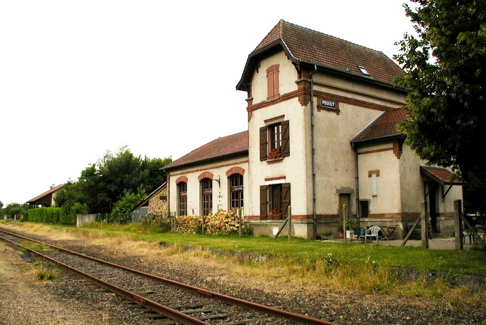 Pouilly-sur-Meuse (Meuse) La gare