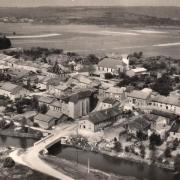 Pouilly-sur-Meuse (Meuse) Vue générale CPA