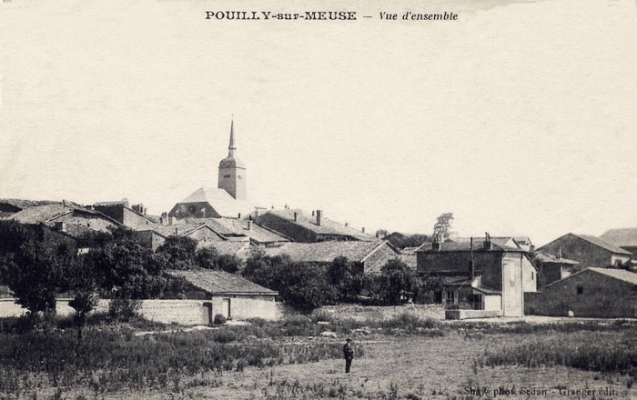 Pouilly-sur-Meuse (Meuse) Vue générale CPA