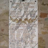 Plaque Bourguy sur monument aux morts