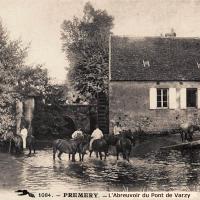 L'abreuvoir du Pont de Varzy CPA
