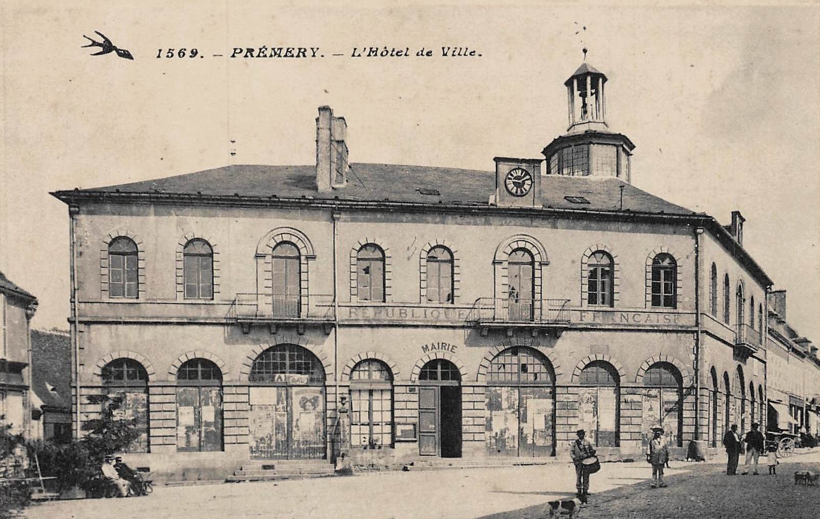 Prémery (Nièvre) L'Hôtel de ville CPA