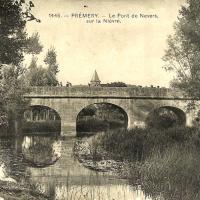Le pont sur la Nièvre CPA