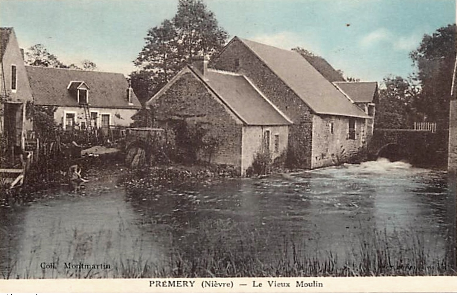 Prémery (Nièvre) Le vieux moulin à eau CPA