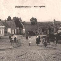 Prémont (Aisne) CPA Rue Largillière