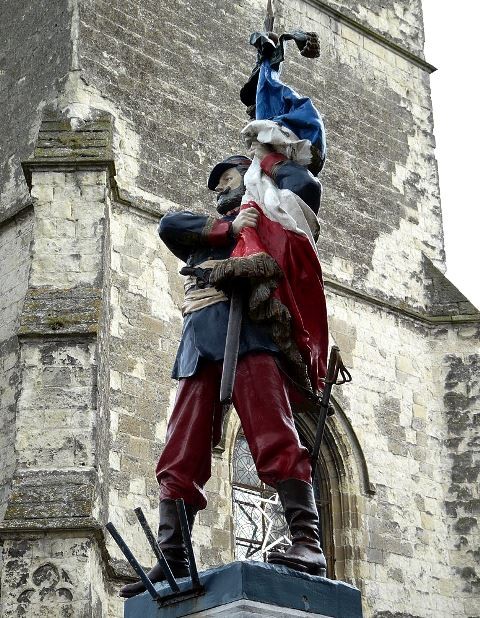 Quievy 59 le monument aux morts de 1870