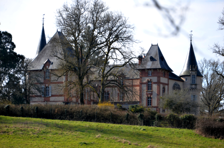 Rémilly (Nièvre) Le château Saint Michel