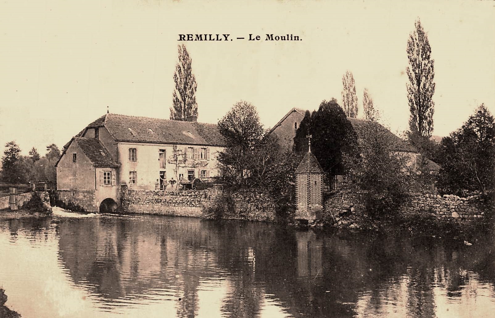 Rémilly (Nièvre) Le moulin CPA