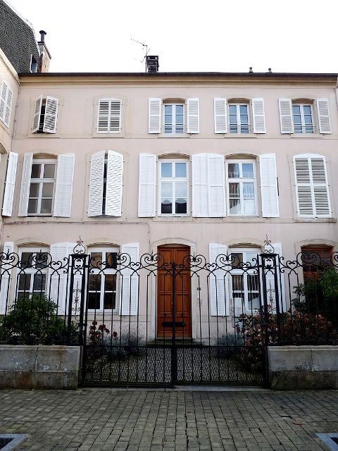 Remiremont 88 la maison d une chanoinesse