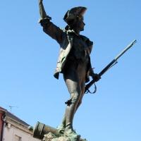 Remiremont 88 la statue du volontaire 1872