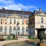 Remiremont 88 le palais abbatial