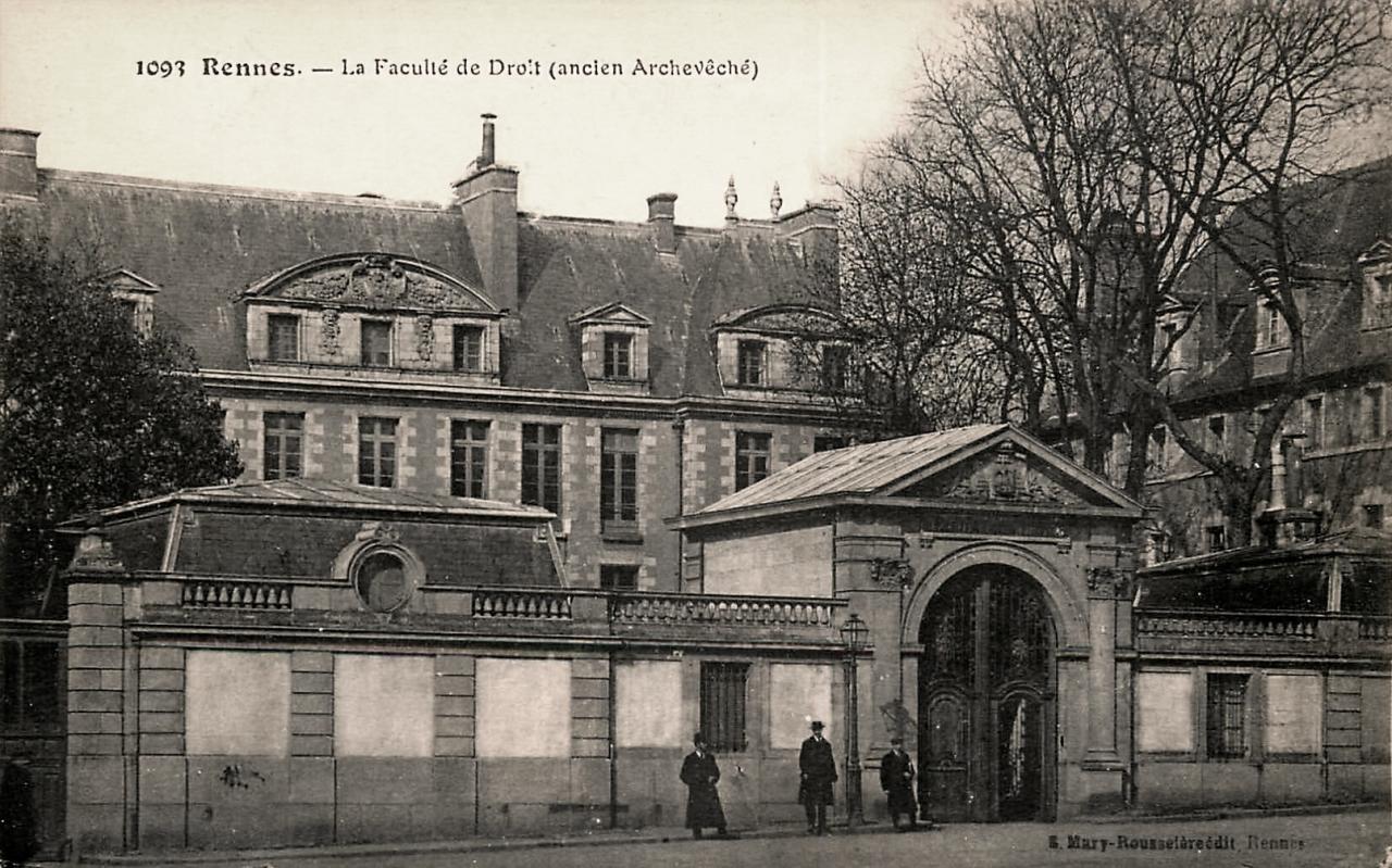 Rennes (Ille-et-Vilaine) L'ancien archevêché CPA