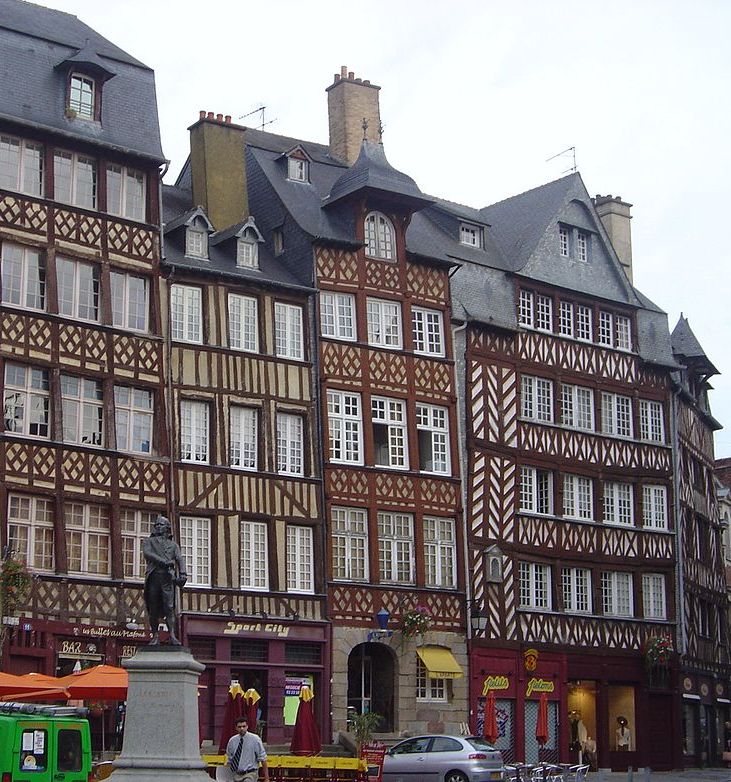 Rennes (Ille-et-Vilaine) La Place du Champ-Jacquet