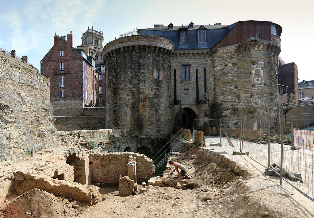 Rennes (Ille-et-Vilaine) La Porte Mordelaise et les fouilles en 2014