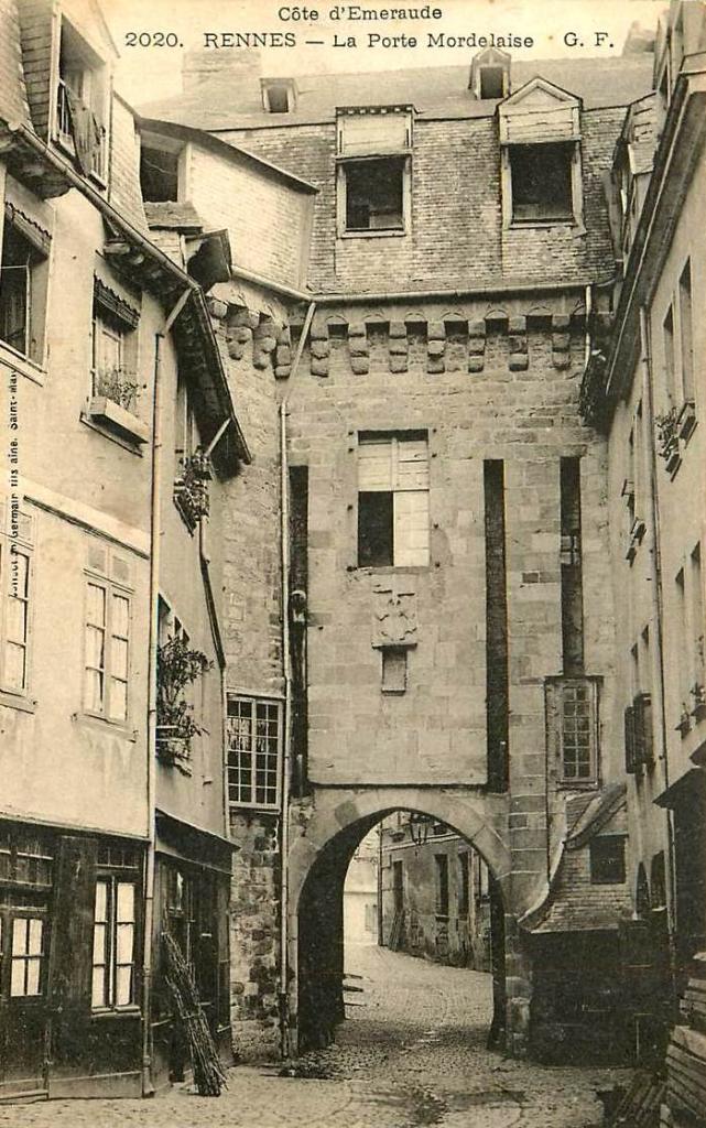 Rennes (Ille-et-Vilaine) La Porte mordelaise, intérieur CPA