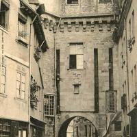 La Porte mordelaise, intérieur CPA