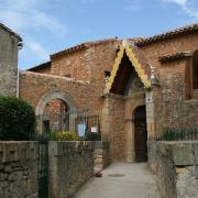 Le chemin de l' église Marie-Madeleine