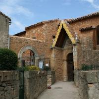 Le chemin de l' église Marie-Madeleine