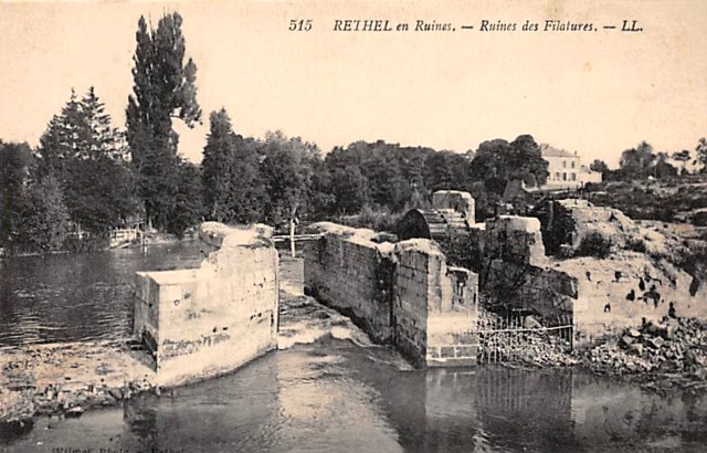 Rethel (08) 1918, les ruines des filatures CPA