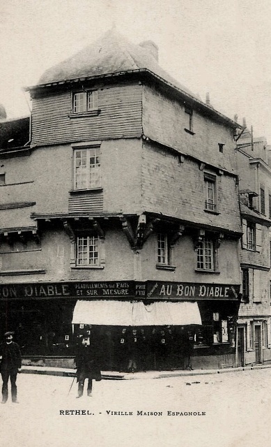 Rethel (08) Les vieilles maisons avant guerre CPA