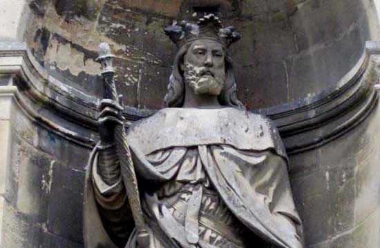 Richard II de Normandie, statue abbaye Fécamp