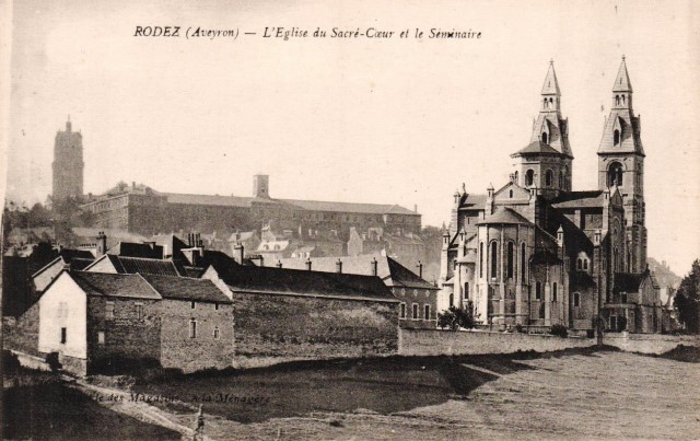 L' église du Sacré-Cœur et le séminaire (cpa)