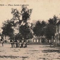 La place Sainte Catherine (cpa)